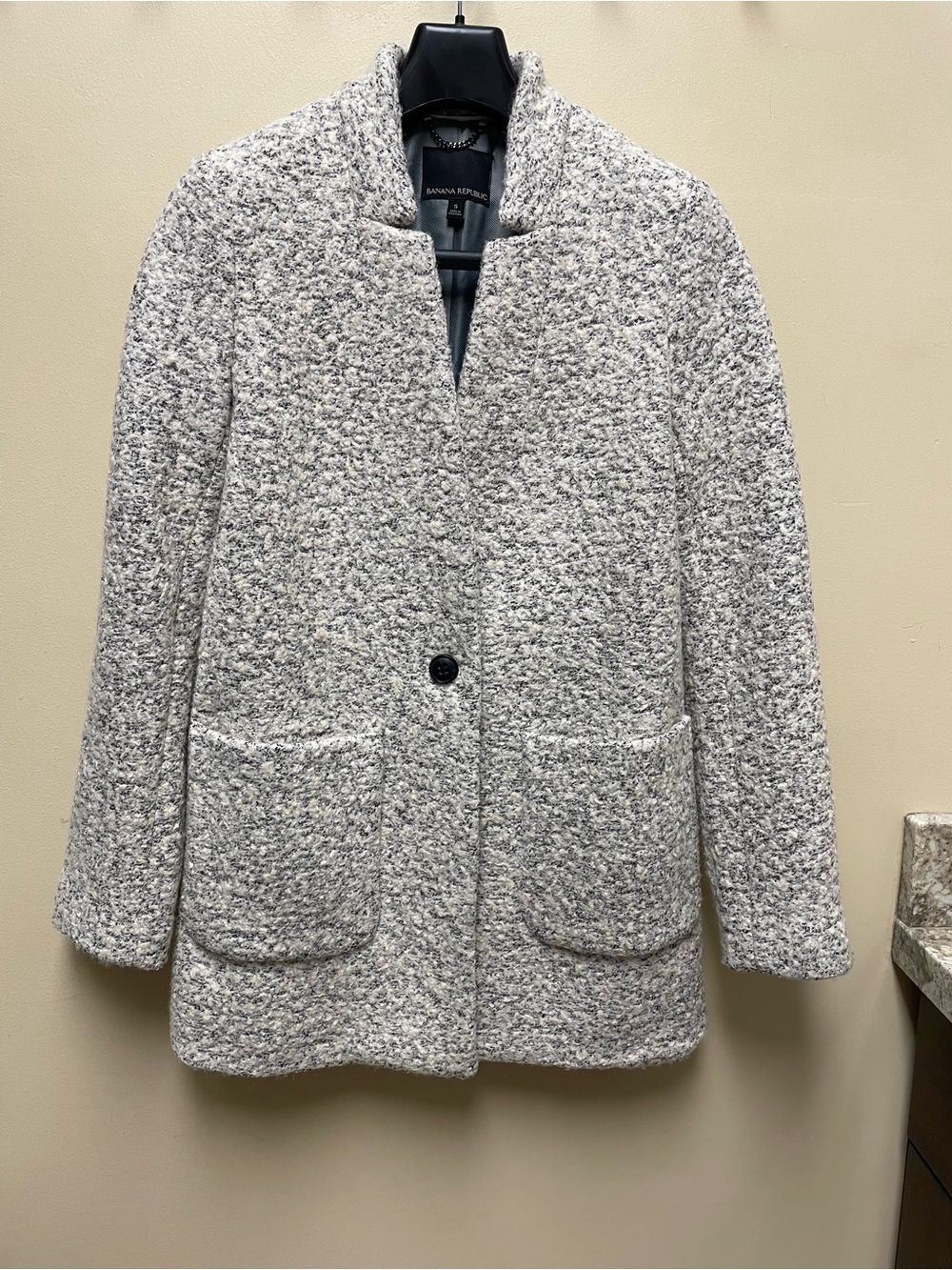 Banana Republic Women's Bouclé Toggle Coat in Light Gray